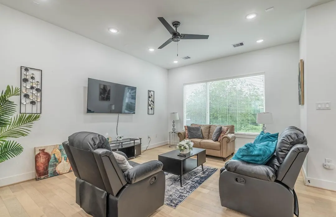 Beautiful 1 Bedrooms Home Near Dt Mctr-1