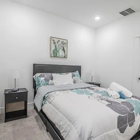Beautiful 1 Bedrooms Home Near Dt Mctr-3